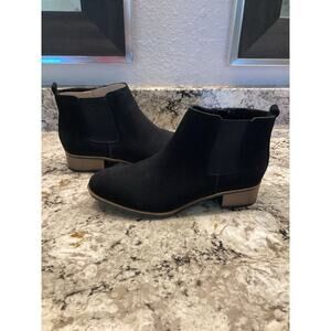 White Mountain Womens Ankle Boots Suede Black Side Zip Booties Size 9 NWT